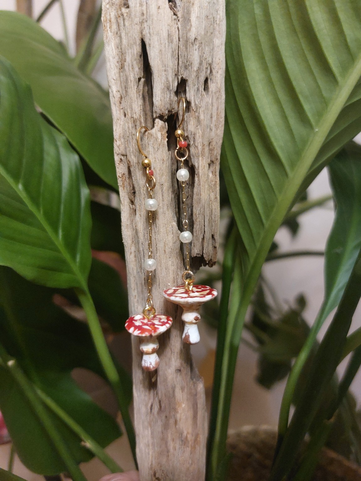 Boucles Amanites perlées